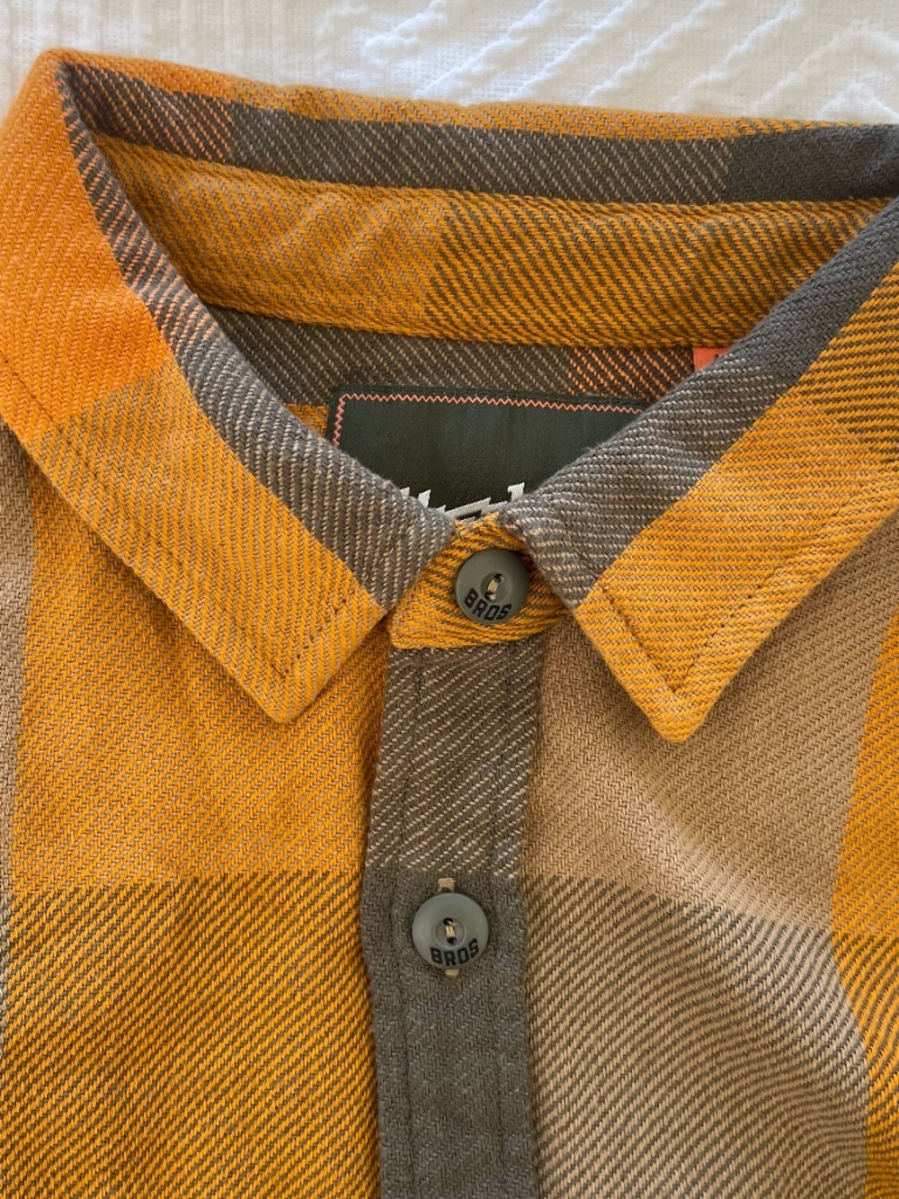Howler Bros Men's L Outback Plaid Roadanthe Flannel Button Up Sol Glow NWT - Picture 7 of 16